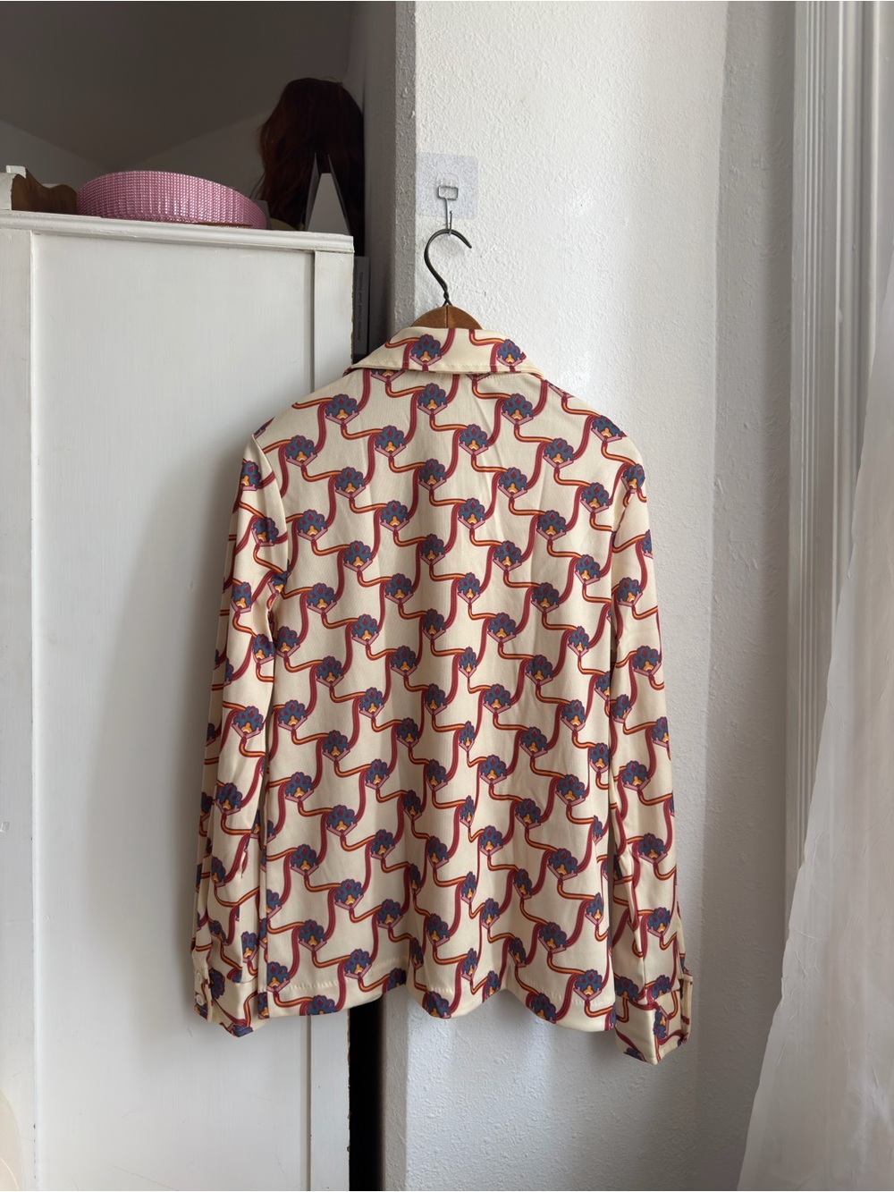 Vintage 60s woman’s bold pattern dagger collar button up shirt - Picture 4 of 10
